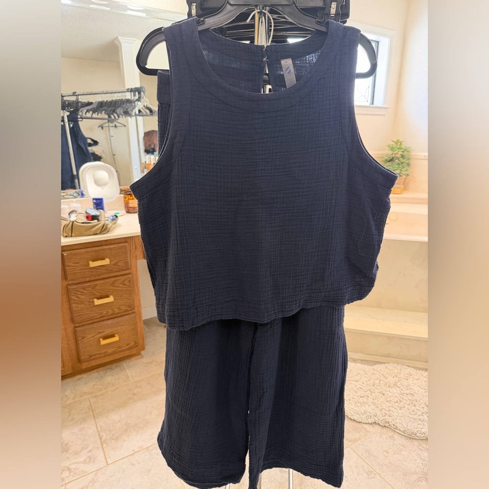 Navy Lou & Grey 2 piece set. XXL